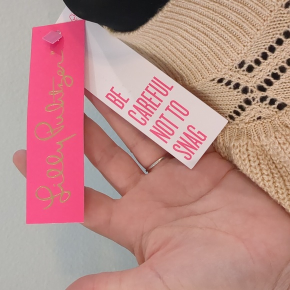 Lily Pulitzer flower knit ruffle sweater. - Picture 6 of 12